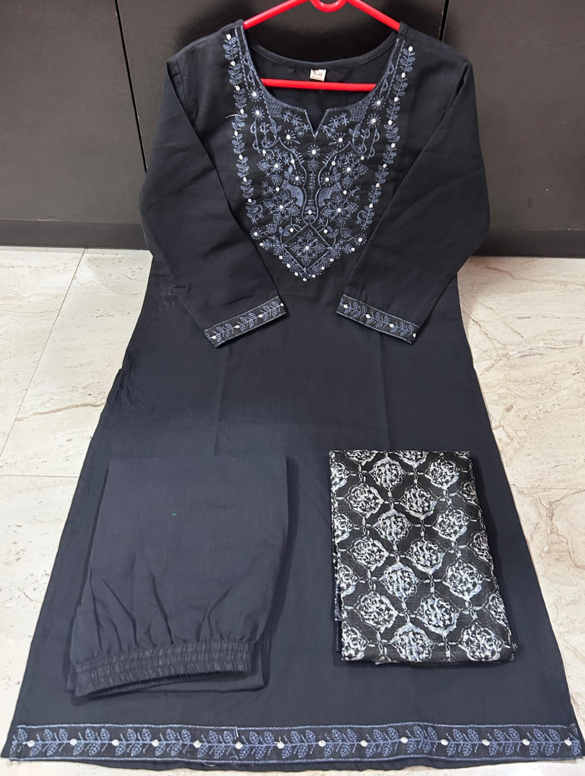 CLASSY HANDLOOM EMBROIDERY - Image 6